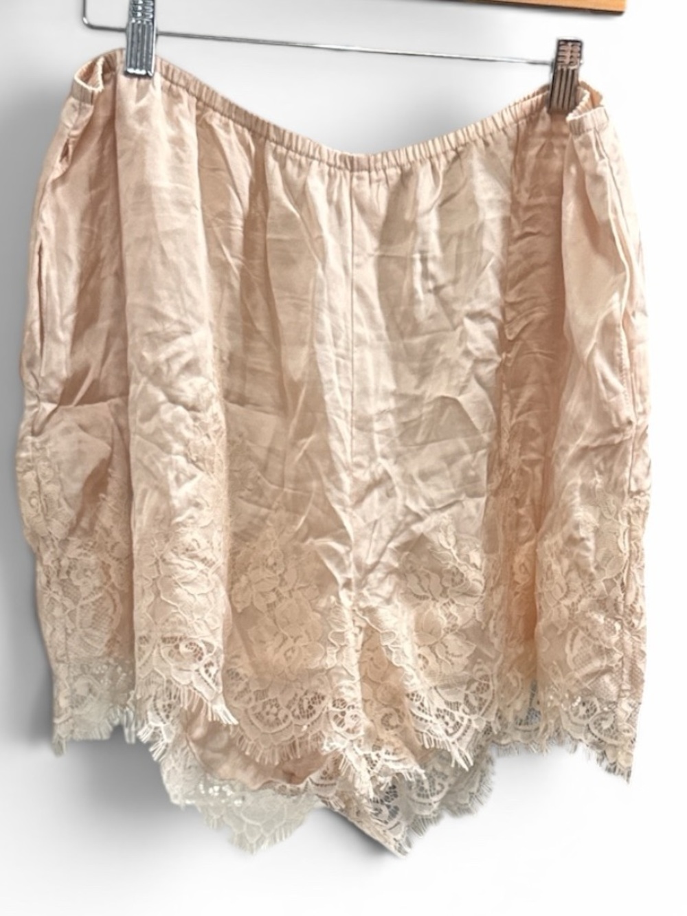 LyreBird Delicate Lace Hem Shirts with Pockets #649